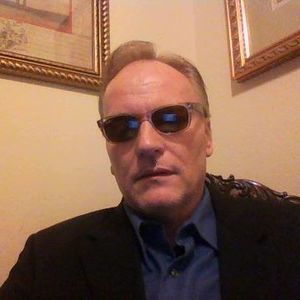 Meet your Posher, Eli